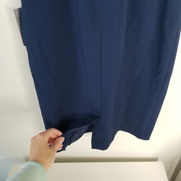 NWT Harper Rose Illusion Bateau Neck Laguna Crepe Dress Flower Detail Size 8P - Picture 5 of 16